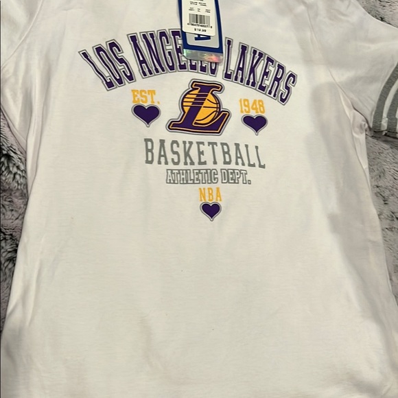Women’s LA Lakers Short Sleeve Shirt - Picture 6 of 9